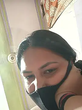 Snapshot of sanu_07 chatting on April 23, 2026, 12:29 pm sanu 07 online show from April 23, 2026, 12:29 pm