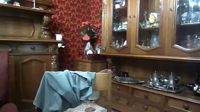 Snapshot of Torissimo92 chatting on September 19, 2025, 8:02 pm Torissimo92 online show from September 19, 2025, 8:02 pm
