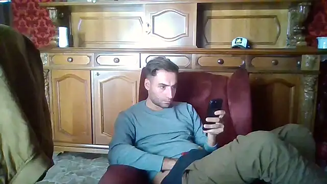 Snapshot of Torissimo92 chatting on October 10, 2025, 10:05 am Torissimo92 online show from October 10, 2025, 10:05 am