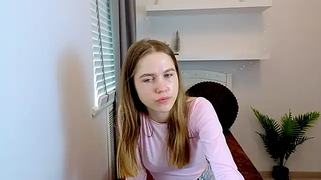 Snapshot of Spicy_Lexi chatting on May 18, 2026, 6:40 am Spicy Lexi online show from May 18, 2026, 6:40 am