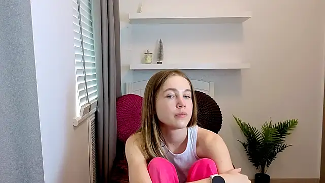 Snapshot of Spicy_Lexi chatting on May 14, 2026, 12:46 pm Spicy Lexi online show from May 14, 2026, 12:46 pm