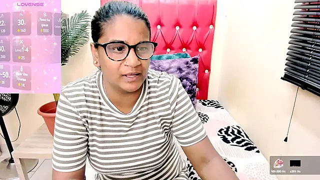 Strawberry Lips online show from October 11, 2025, 5:41 am