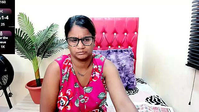 Strawberry Lips online show from October 8, 2025, 4:36 am