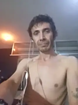 Snapshot of githot chatting on October 8, 2025, 7:43 am githot online show from October 8, 2025, 7:43 am