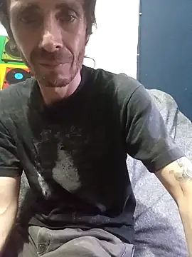 Snapshot of githot chatting on December 17, 2025, 7:35 am githot online show from December 17, 2025, 7:35 am