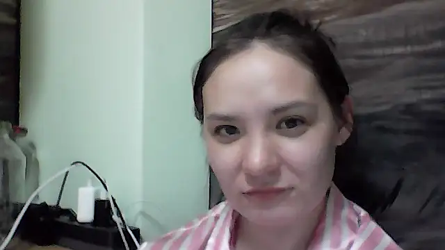 KatrinxCute online show from October 4, 2025, 8:10 pm