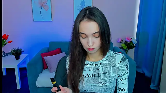 Snapshot of EllaSteele chatting on September 21, 2025, 11:59 am EllaSteele online show from September 21, 2025, 11:59 am
