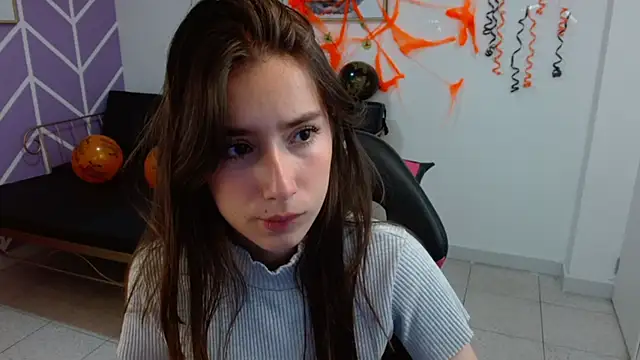 Adhara Kitten online show from October 27, 2025, 1:12 pm