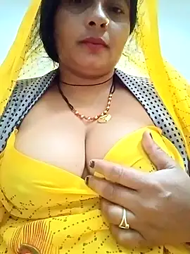 Snapshot of Hot_komal1 chatting on January 18, 2026, 10:24 pm Hot komal1 online show from January 18, 2026, 10:24 pm