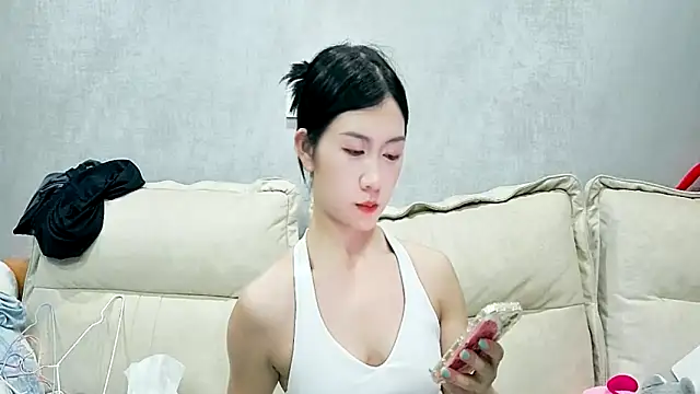 xiaoLI-2025 online show from September 14, 2025, 2:50 pm