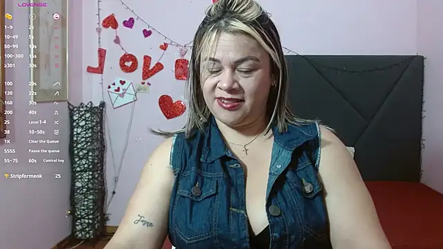 pamela echeverria online show from June 15, 2026, 12:05 pm