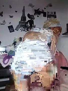 catrina love online show from December 23, 2025, 12:00 am