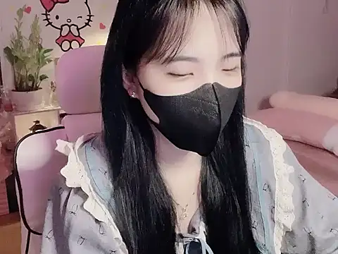 keelinnn19 online show from February 5, 2026, 3:41 pm