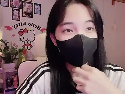 keelinnn19 online show from October 15, 2025, 5:54 pm