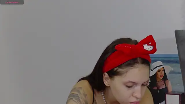 sexyanais online show from November 6, 2025, 8:24 pm