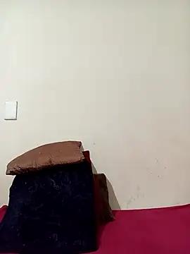 SEXYMOANSXX online show from February 12, 2026, 6:13 am