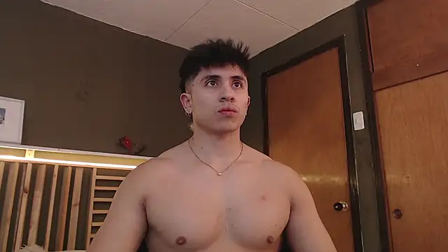 Snapshot of PaulEvens chatting on November 19, 2025, 2:06 pm PaulEvens online show from November 19, 2025, 2:06 pm