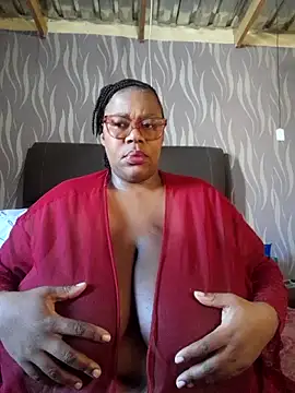 BoobsQueen46K online show from June 15, 2026, 11:54 am