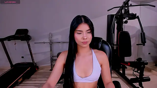 MiaLaurence online show from March 21, 2026, 6:56 pm