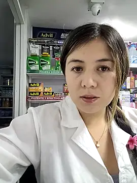 Snapshot of Sophie_del_Castillo chatting on October 8, 2025, 1:29 am Sophie del Castillo online show from October 8, 2025, 1:29 am