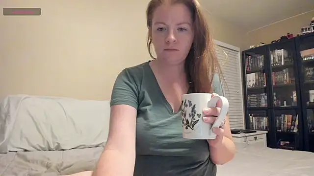 Snapshot of LndsyR90 chatting on September 21, 2025, 2:06 am LndsyR90 online show from September 21, 2025, 2:06 am