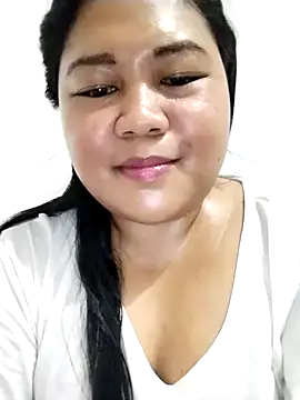 big booty15 online show from November 28, 2025, 2:50 pm