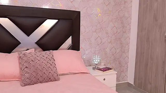 CataRicci online show from February 23, 2026, 4:40 pm