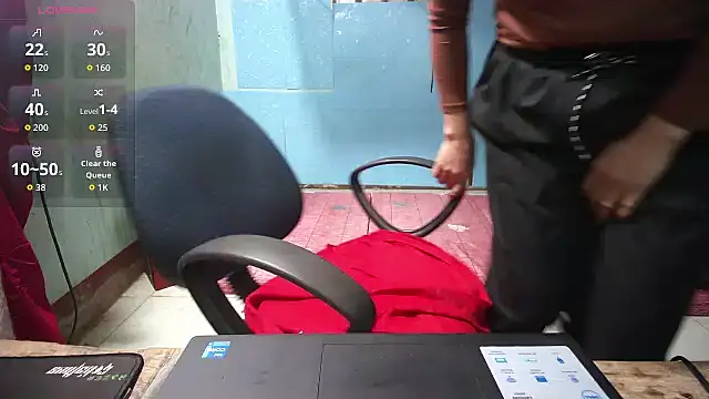 Snapshot of Xue_weng chatting on November 13, 2025, 10:35 pm Xue weng online show from November 13, 2025, 10:35 pm