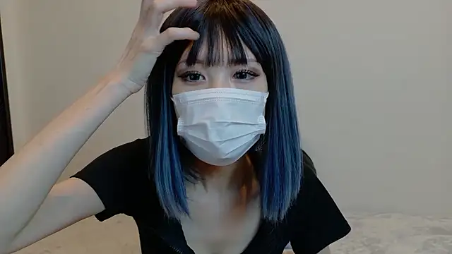 sarina at online show from March 25, 2026, 4:23 am