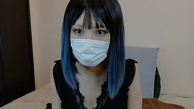 Snapshot of sarina_at chatting on November 17, 2025, 9:24 am sarina at online show from November 17, 2025, 9:24 am