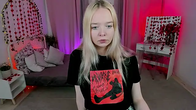 BellaMontgomery online show from February 10, 2026, 1:10 pm