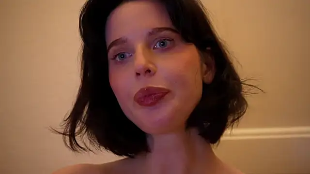 ellaa91 online show from March 21, 2026, 6:12 pm