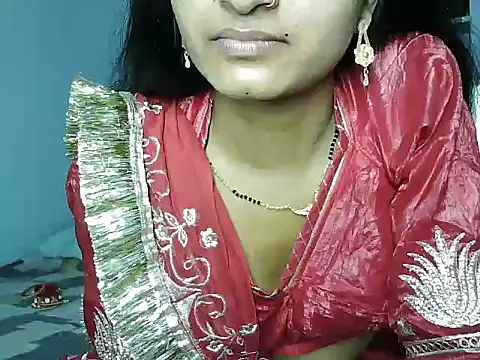 ROSE GOLDE online show from June 14, 2026, 10:00 pm