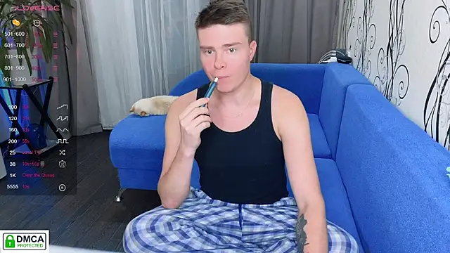 Snapshot of holy_eggs_02 chatting on November 17, 2025, 5:17 pm holy eggs 02 online show from November 17, 2025, 5:17 pm