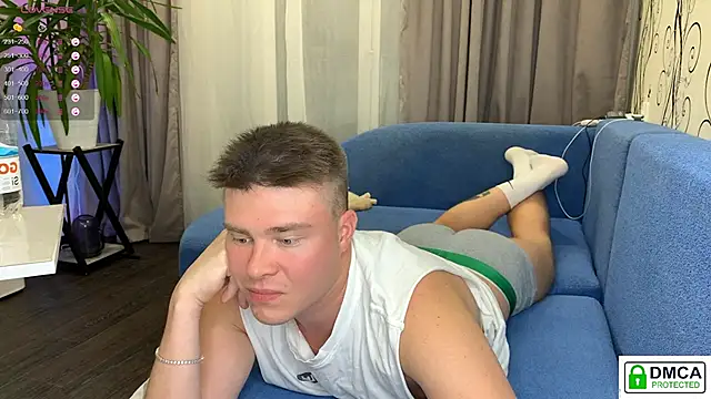 Snapshot of holy_eggs_02 chatting on September 15, 2025, 6:30 pm holy eggs 02 online show from September 15, 2025, 6:30 pm