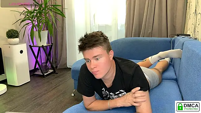 Snapshot of holy_eggs_02 chatting on September 14, 2025, 4:57 am holy eggs 02 online show from September 14, 2025, 4:57 am