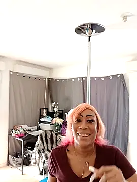 iamlalamilano online show from March 21, 2026, 1:15 pm