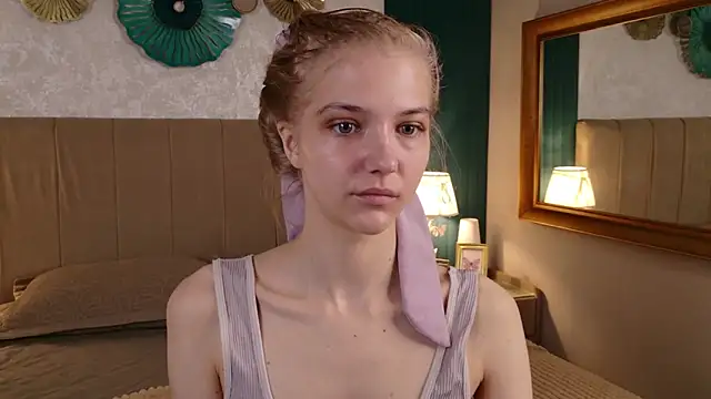 Snapshot of 4example_Chloe chatting on May 9, 2026, 5:22 am 4example Chloe online show from May 9, 2026, 5:22 am