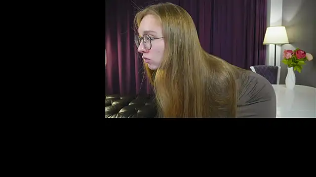 Snapshot of HarrietGeorge chatting on September 22, 2025, 1:39 pm HarrietGeorge online show from September 22, 2025, 1:39 pm