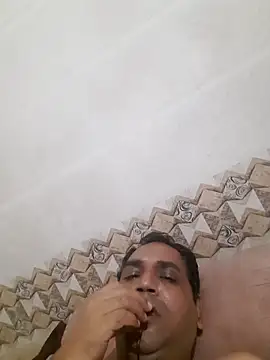 Hot-boy077 online show from November 3, 2025, 3:34 am