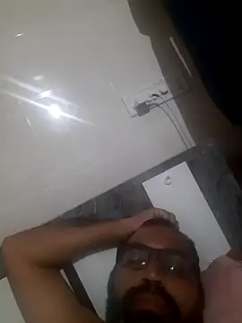 Hot-boy077 online show from September 27, 2025, 4:35 pm