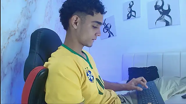 nathan shimmer online show from November 5, 2025, 1:03 pm