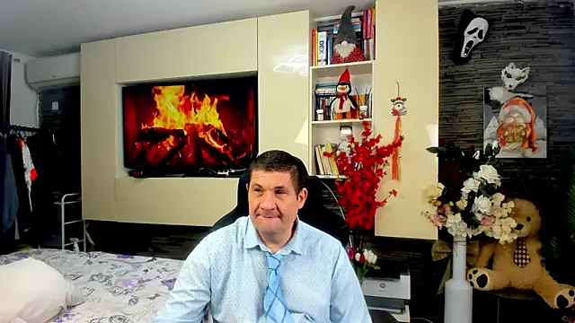 SpartacusDaddy48 online show from March 25, 2026, 10:08 pm