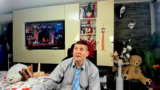 SpartacusDaddy48 online show from April 5, 2026, 4:57 pm