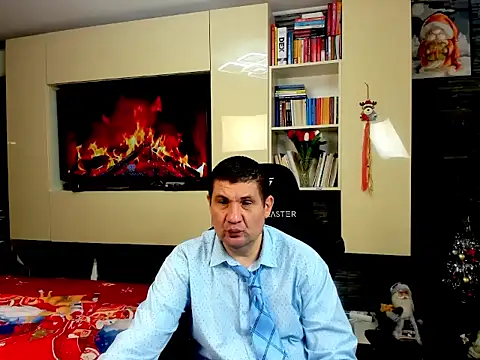 SpartacusDaddy48 online show from February 4, 2026, 2:01 pm