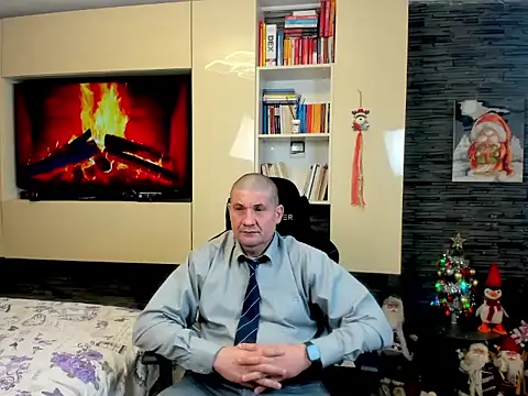 SpartacusDaddy48 online show from February 17, 2026, 4:21 am