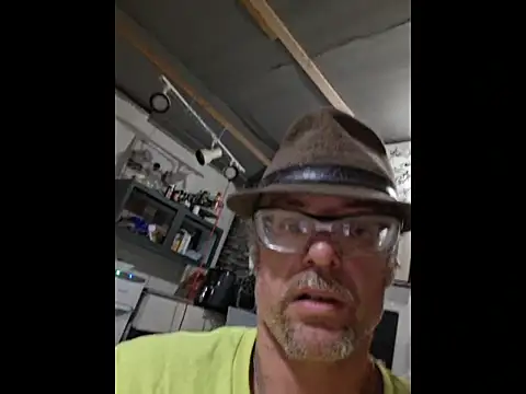 Snapshot of Billysch@xh chatting on November 22, 2025, 12:10 am Billyschxh online show from November 22, 2025, 12:10 am