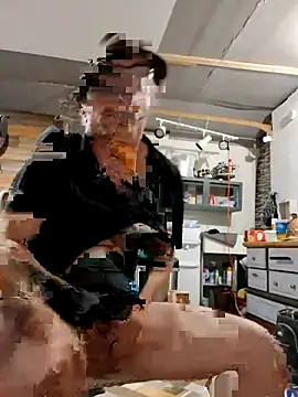 Snapshot of Billysch@xh chatting on November 8, 2025, 11:19 pm Billyschxh online show from November 8, 2025, 11:19 pm