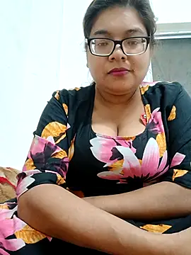 Elie couple143 online show from December 19, 2025, 6:43 pm