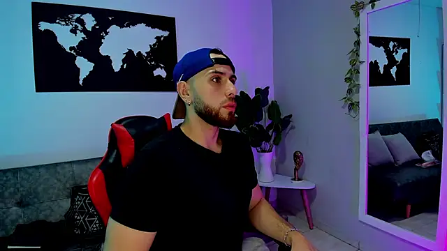 Maximo Wolff online show from November 26, 2025, 7:47 pm